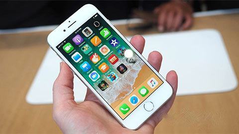 iPhone 8 Plus bản 64 GB giá sốc chỉ 5 triệu đồng