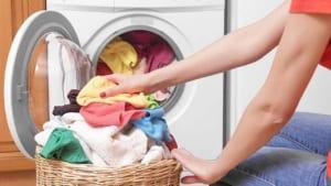 thói quen giặt quần áo sai lầm có thể bạn chưa biết