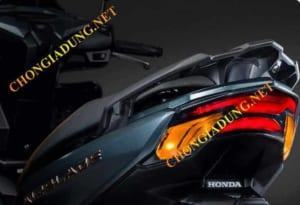 Hơn 60 triệu chọn Honda Air Blade 150 hay Yamaha NVX 155 ver2