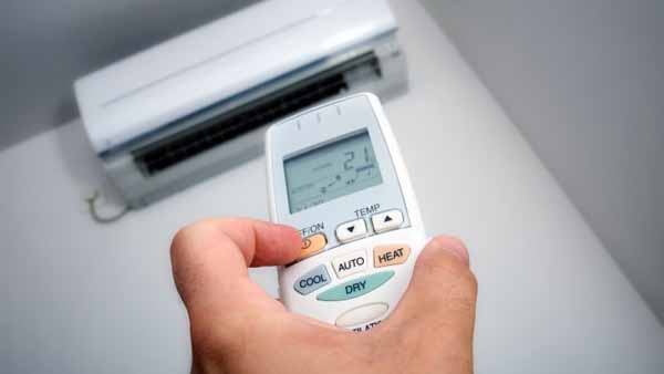 Có nên bật/tắt máy lạnh liên tục để tiết kiệm điện?