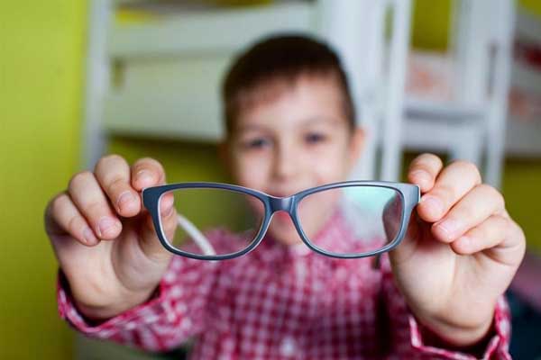 Cận thị là gì? Nguyên nhân và cách khắc phục bệnh cận thị